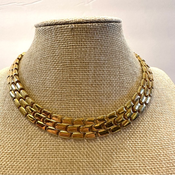 Vintage Gold Tone Collar Chain Statement Necklace, flat lay - Picture 1 of 11